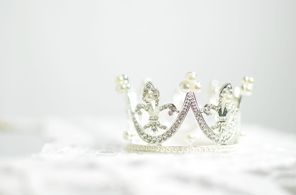 pearl crown