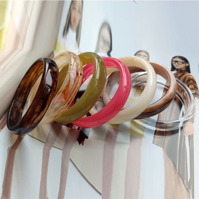 bracelet acrylique couleur unie NH854467