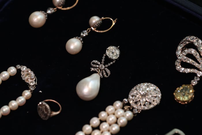 pearls jewelry