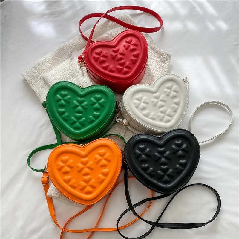 Small Pu Leather Heart Crossbody Bag NH10178056