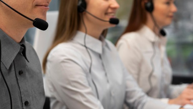 Prepare your customer service team for increased inquiries during BFCM